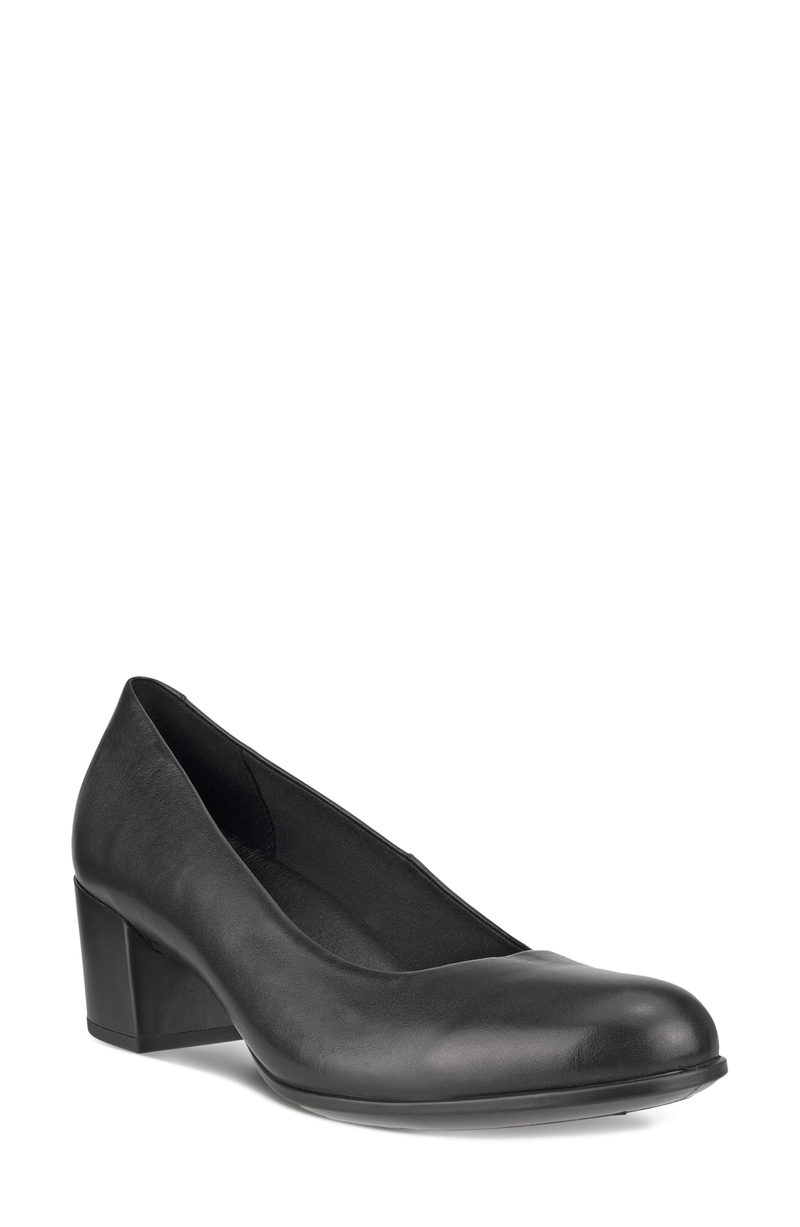 ECCO Block Heel Pump