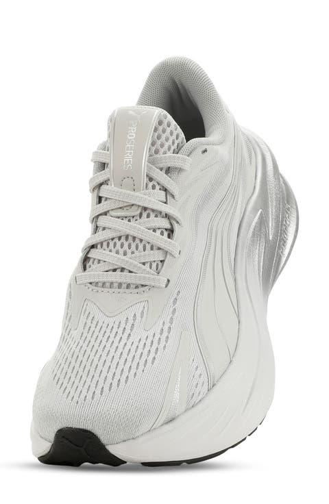 Maxima Pro Running Shoe
