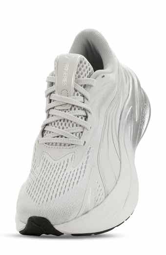 Maxima Pro Running Shoe