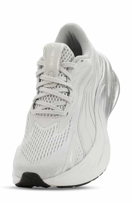 Maxima Pro Running Shoe