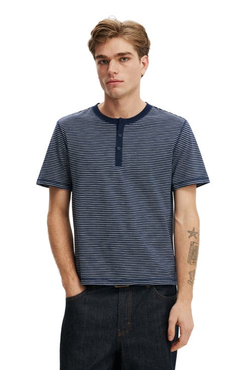 Men's Fitted Henley T-Shirt
