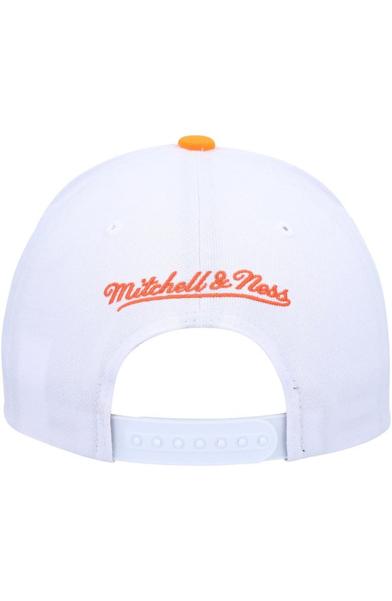 Mitchell & Ness Men's Mitchell & Ness White/Orange Phoenix Suns Hardwood Classics Core 2-Tone 2.0 Pro Snapback Hat, Alternate, color, 