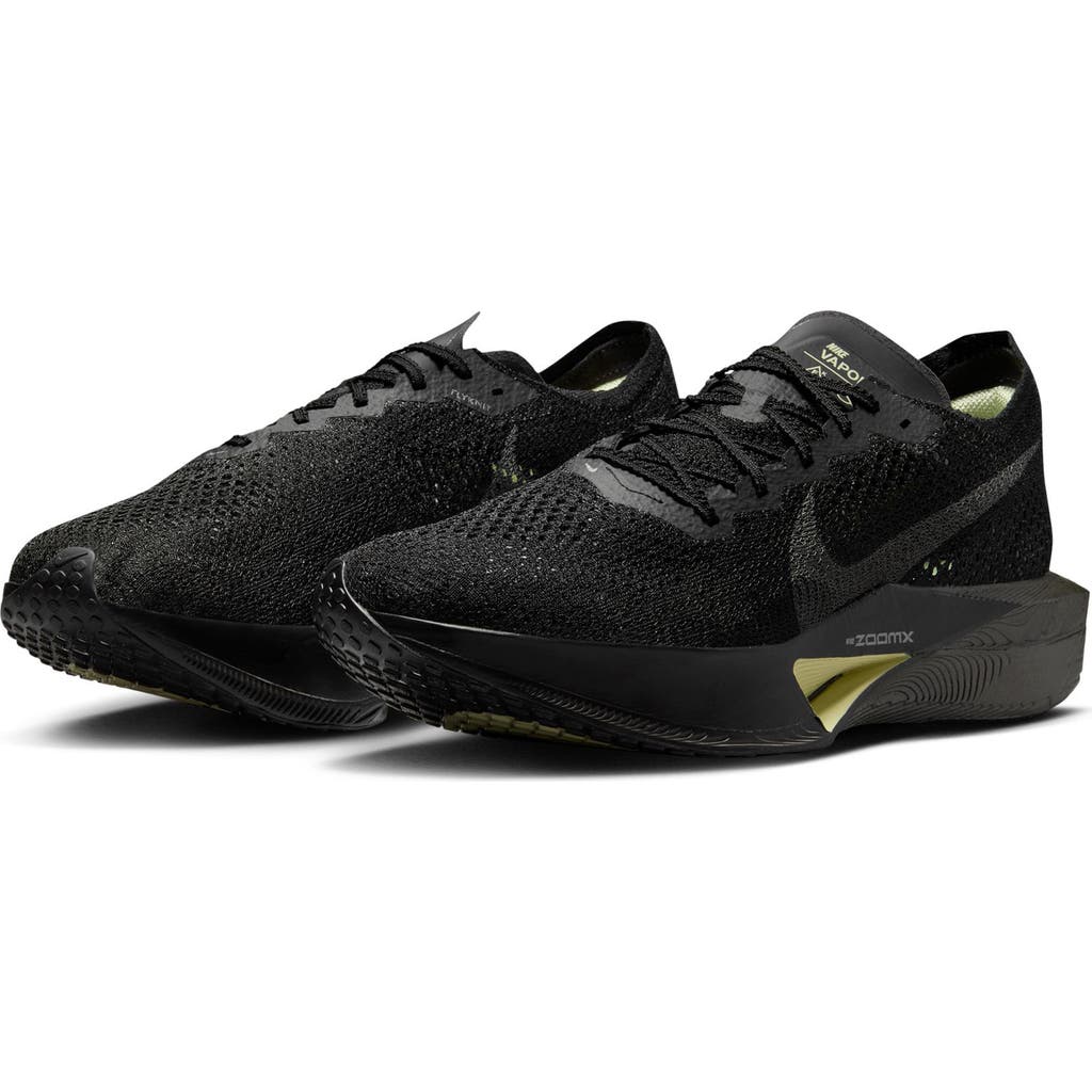 I raced 10K in the Nike Vaporfly 4% to see how the original carbon shoe compares to todayâs
