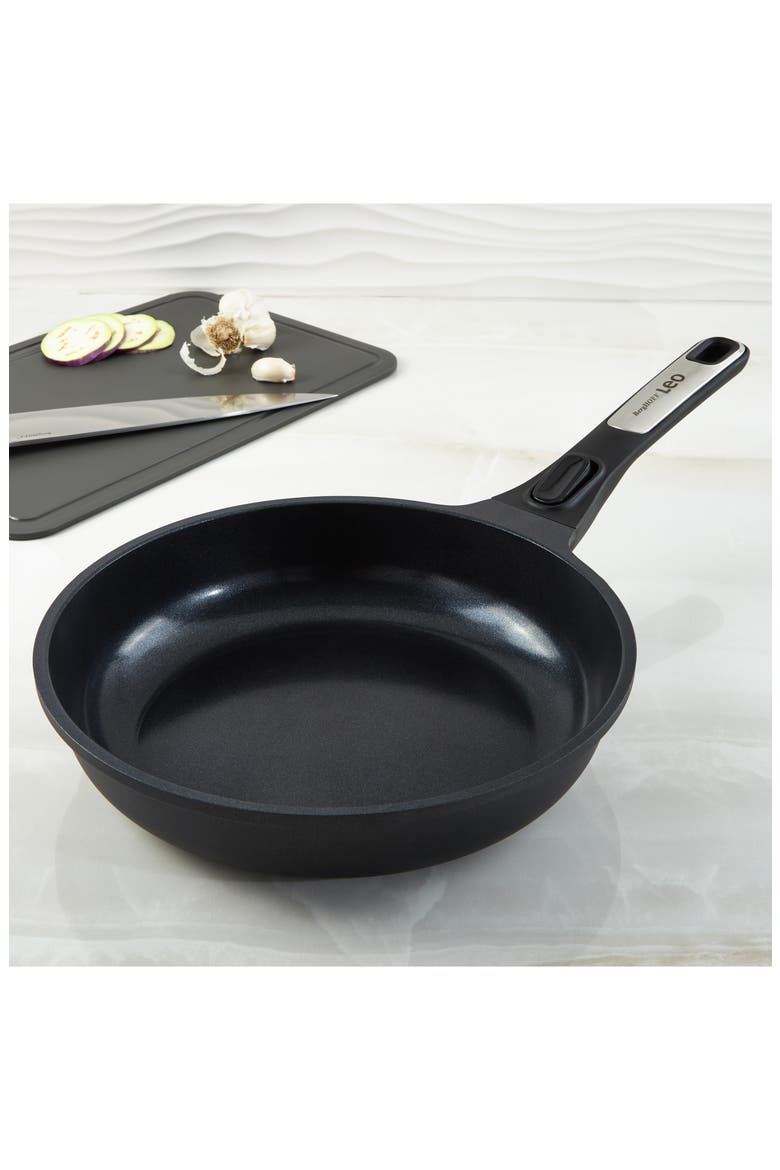 Leo Phantom Frying Pan, Alternate, color, BLACK