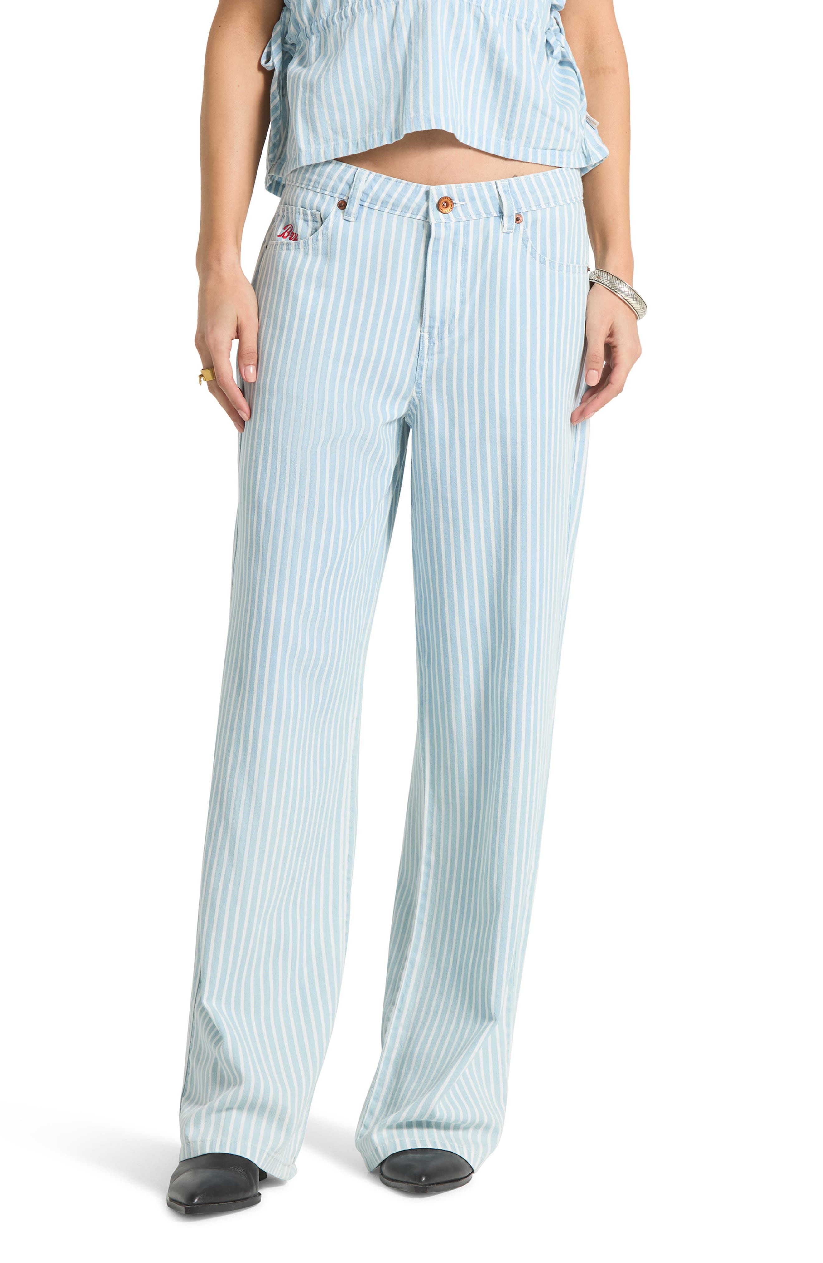 TWO BOOT STRIPE