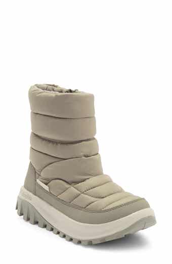Columbia Snowtrot Waterproof Insulated Mid Hiking Boot