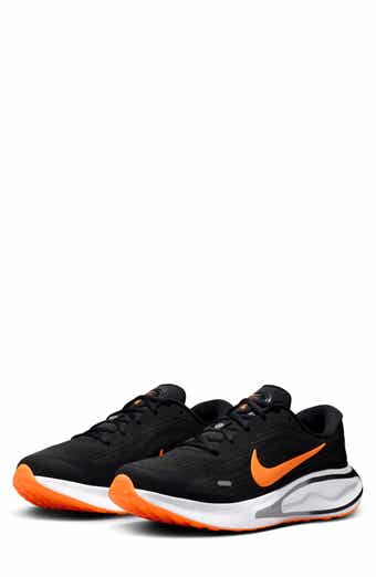 Nike Journey Road Runner Sneaker