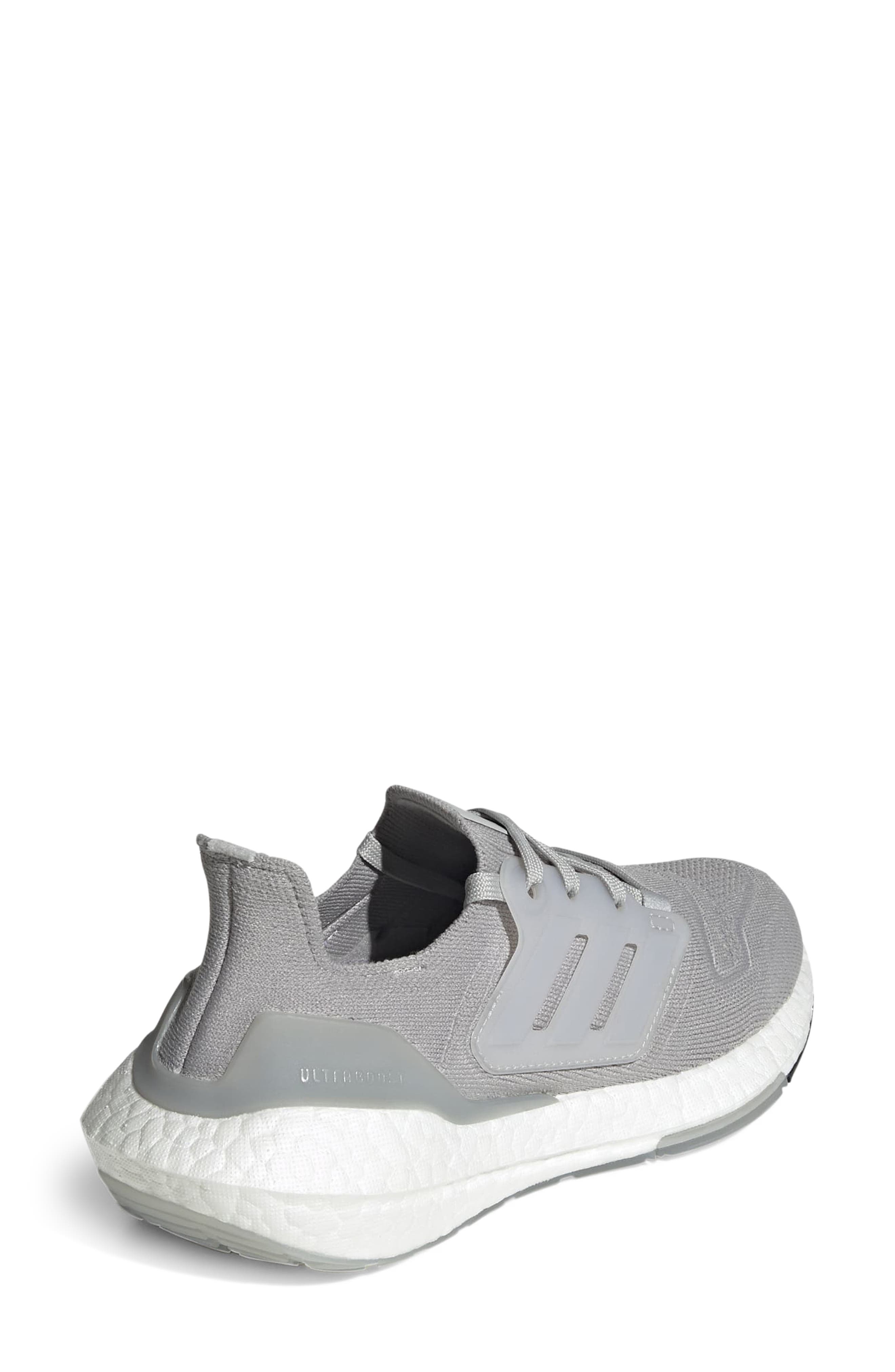 adidas Kids' Ultraboost 22 Primeblue Running Shoe, Alternate, color, 