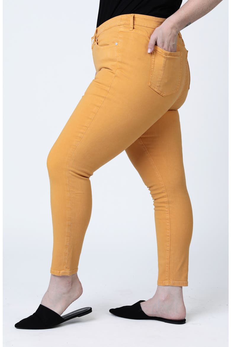 Medium Rise Jeggings, Alternate, color, CLEMENTINE