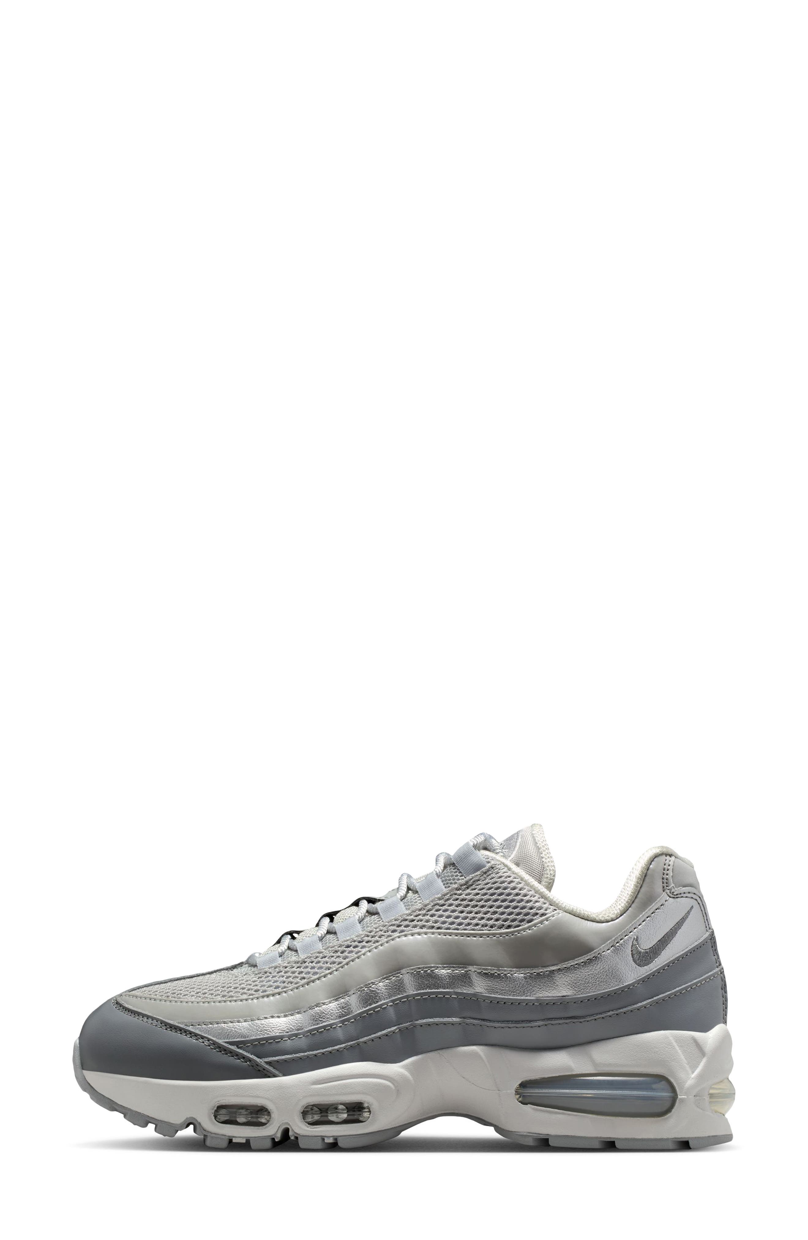 Nike Air Max 95 SE Sneaker, Alternate, color, 