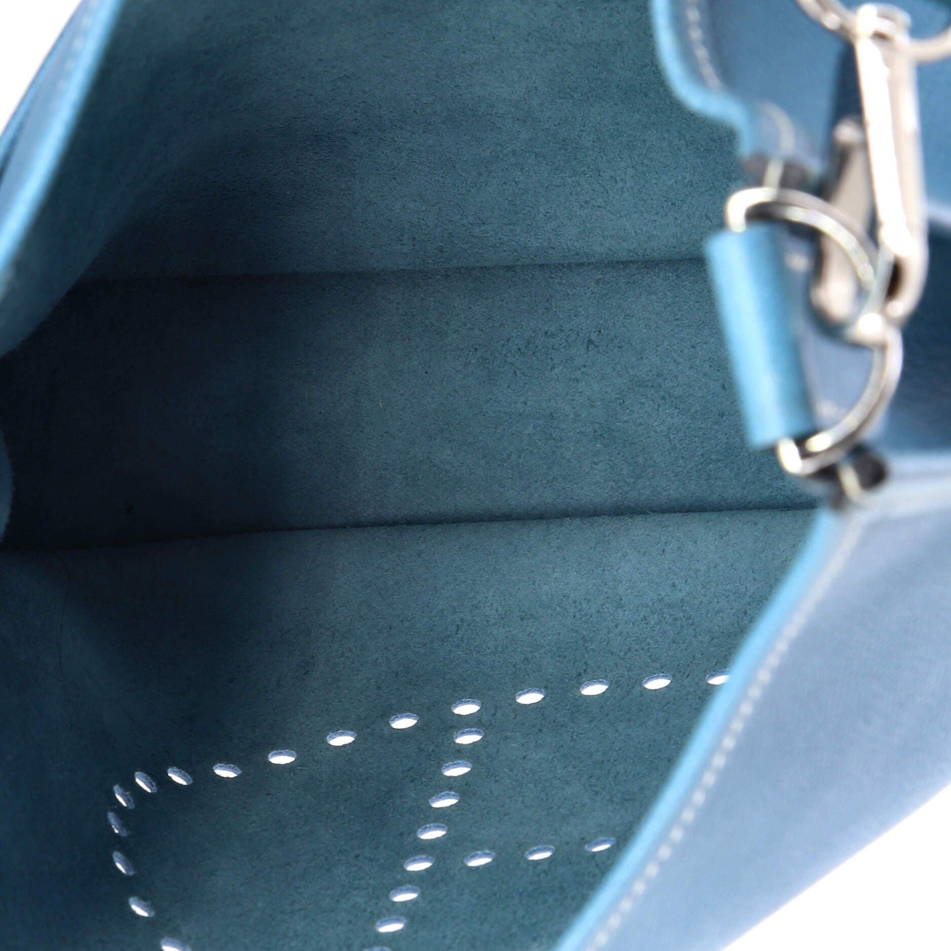 Pre-Owned Hermes Evelyne Bag Gen II Epsom PM, Alternate, color, Bleu Jean