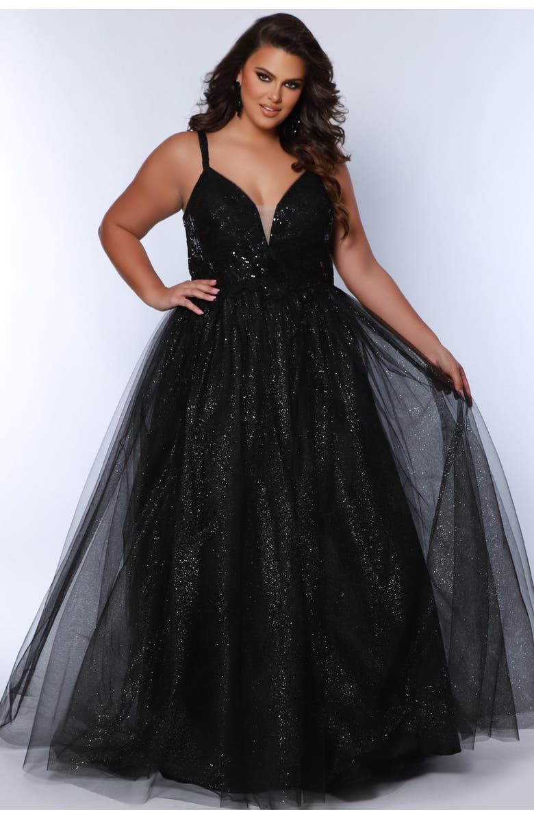 Sydney's Closet Tulle A-Line V-Neck Plus Size Evening Gown, Main, color, 