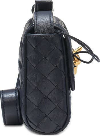 ショルダーバッグ BOTTEGA VENETA BLACK LEATHER INTRECCIATO MINI CROSSBODY BAG Bottega Veneta Mini Hop Intrecciato Leather Crossbody Bag