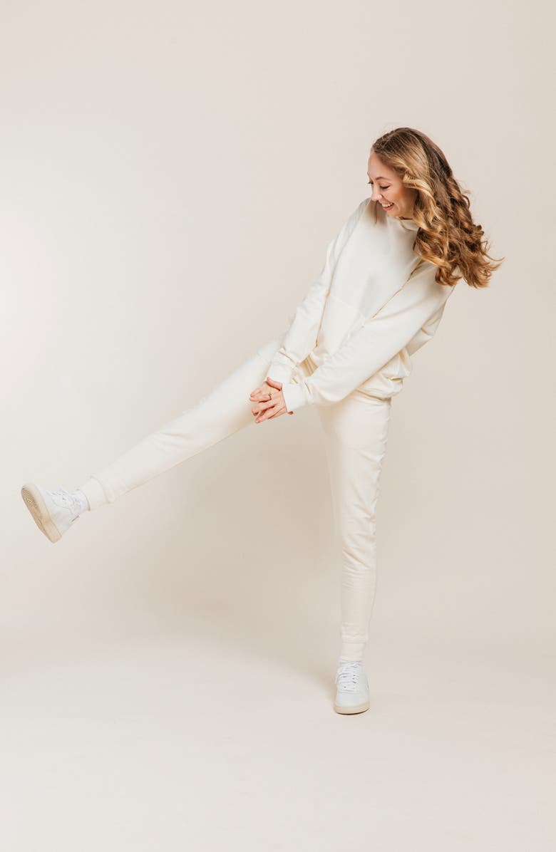 Ocio Women
s SoftCore Classic Jogger, Alternate, color, Bone