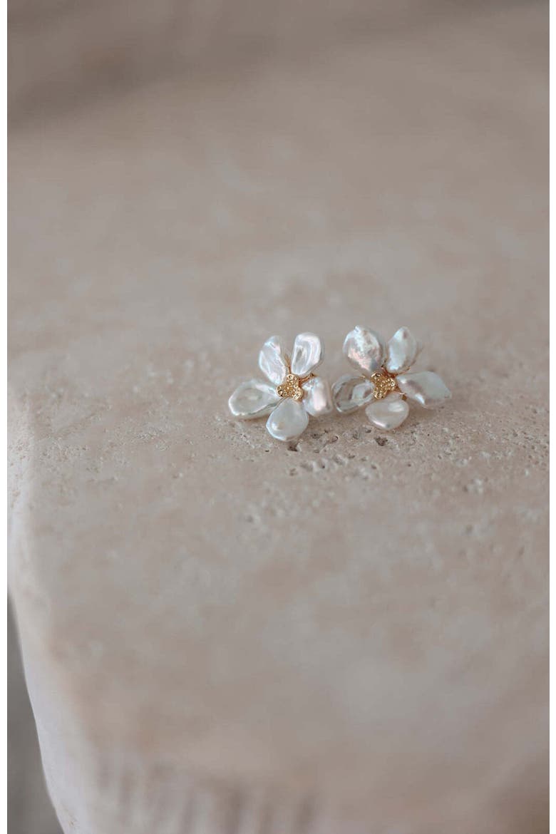 Elodie Baroque Stud Earrings, Alternate, color, Gold