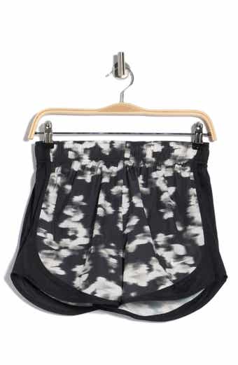 Nike Tempo Dri-FIT Mid-Rise 3-Inch Running Shorts