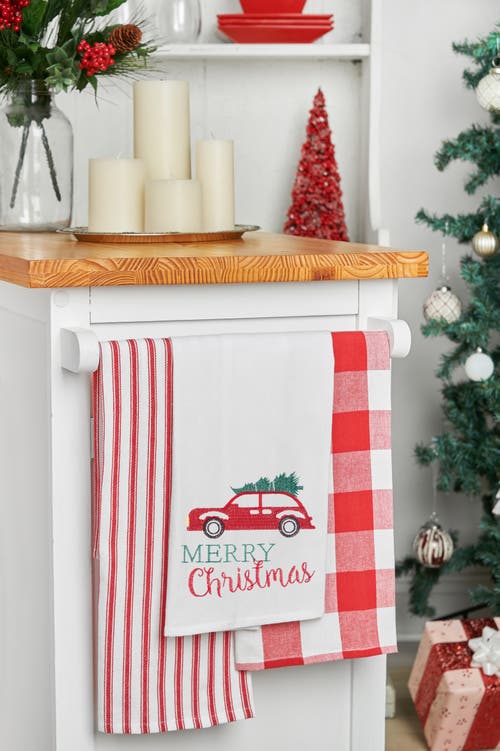 C & F Home C&f Home Holiday "merry Christmas" Sentiment Featuring Red Car With Tree Cotton Flour Sack Kitchen In White