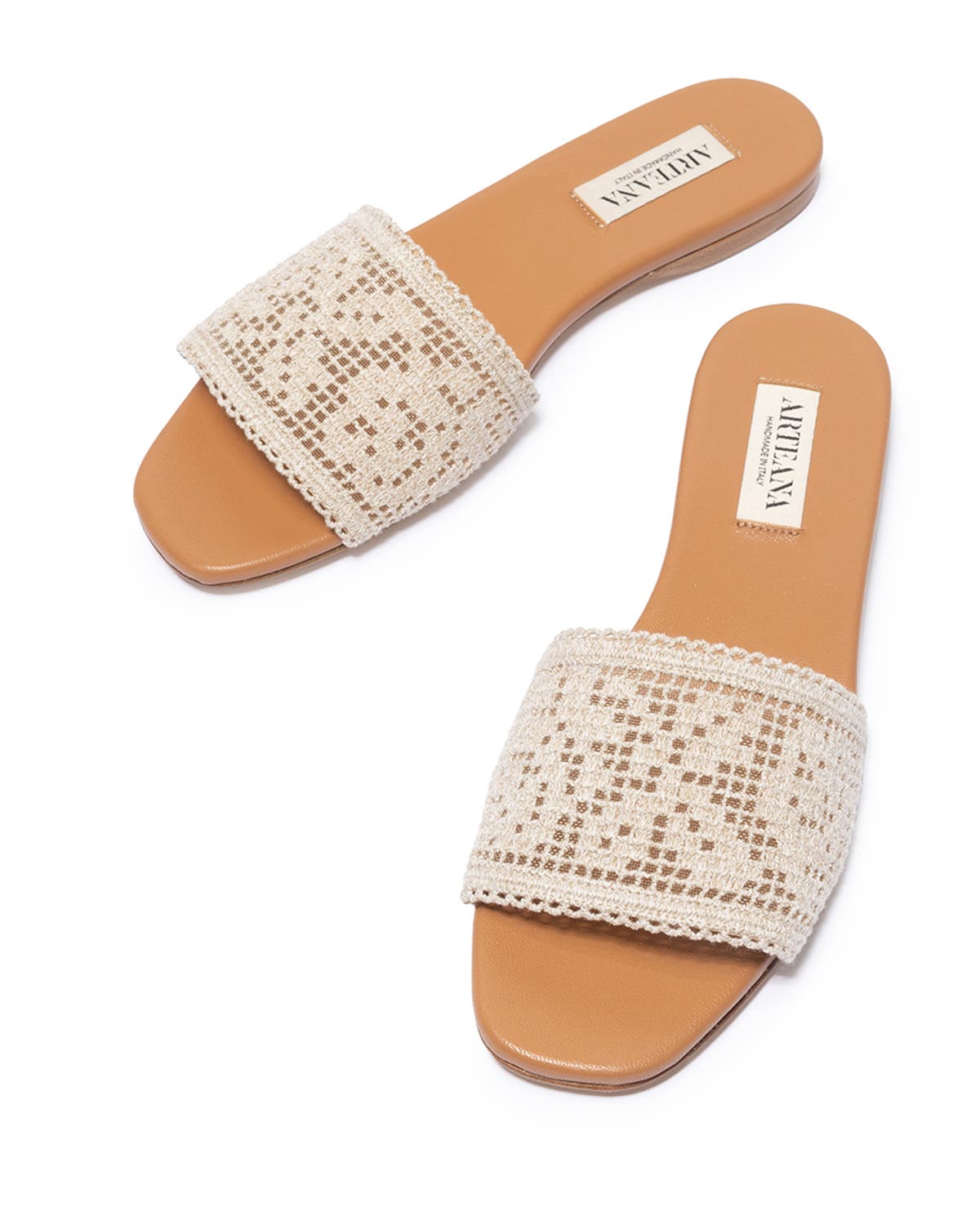Clio Flat Slide, Alternate, color, Natural