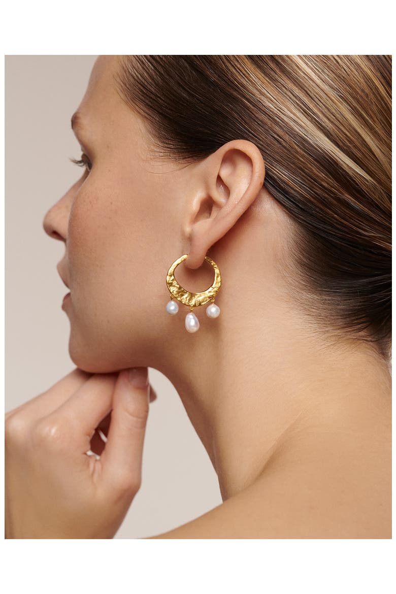 Capri Freshwater Pearl Charm Hoop Earrings, Alternate, color, YELLOW GOLD