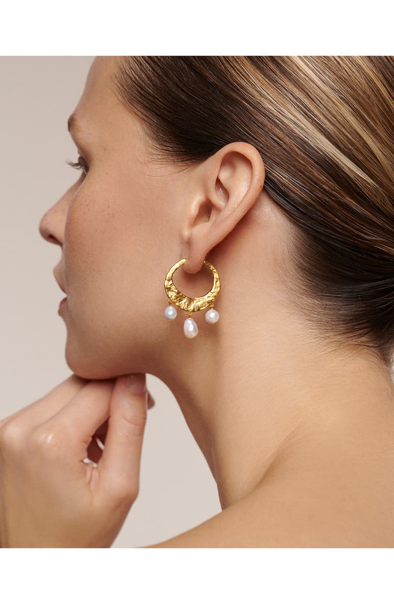 Monica Vinader Capri Freshwater Pearl Charm Hoop Earrings, Alternate, color, 18Ct Gold Vermeil / Pearl