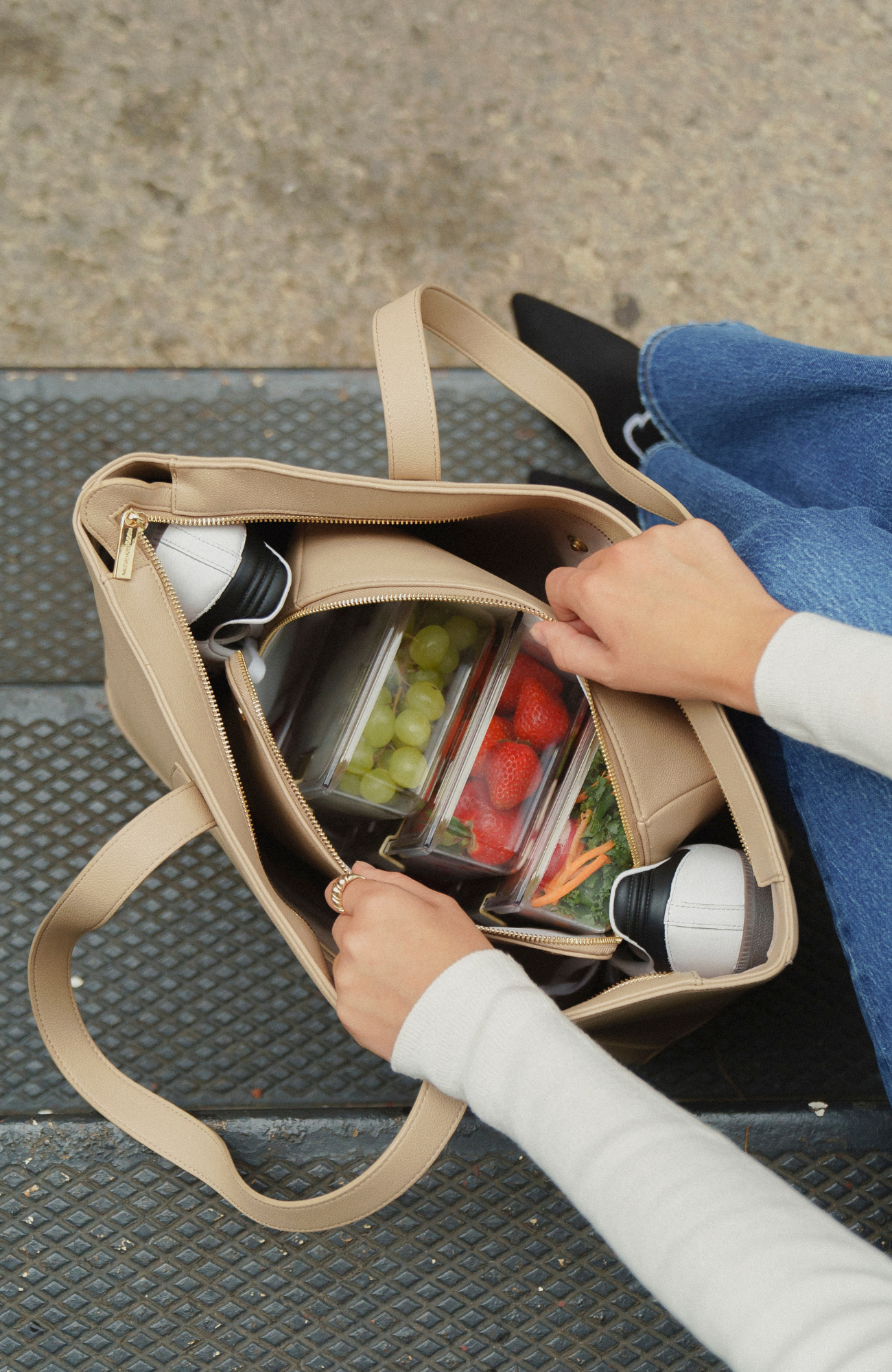 THE TOTE, Alternate, color, Cream