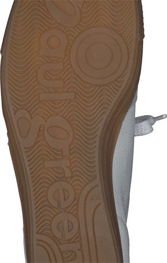 Tilly Sneaker