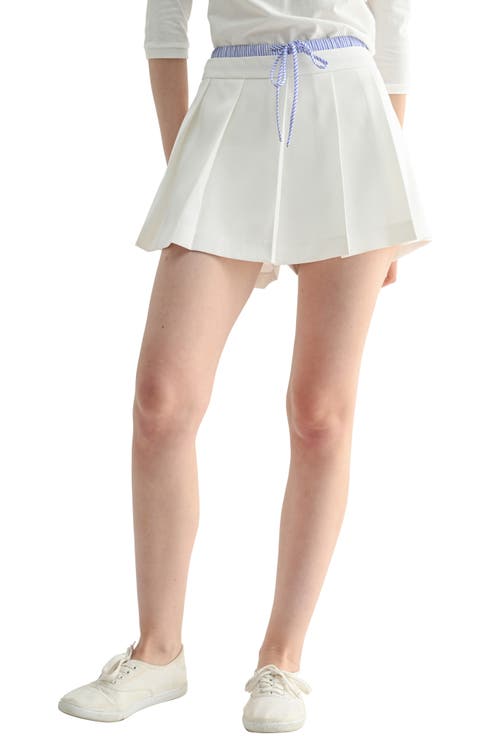 Contrast Detail Pleated Skort