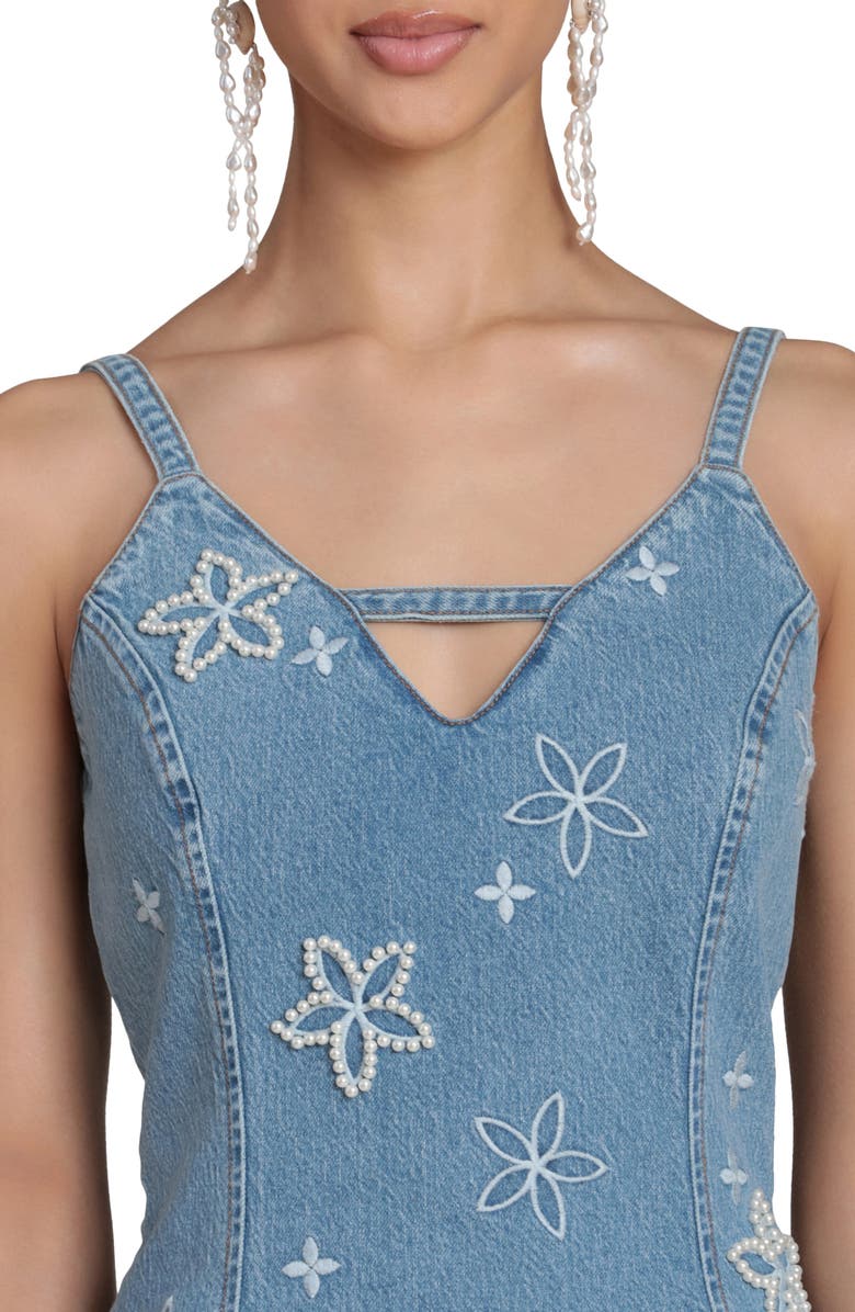 Avec Les Filles Faux Pearl Floral Detail Denim Dress, Alternate, color, Fleur Stamp/ Nikki Wash