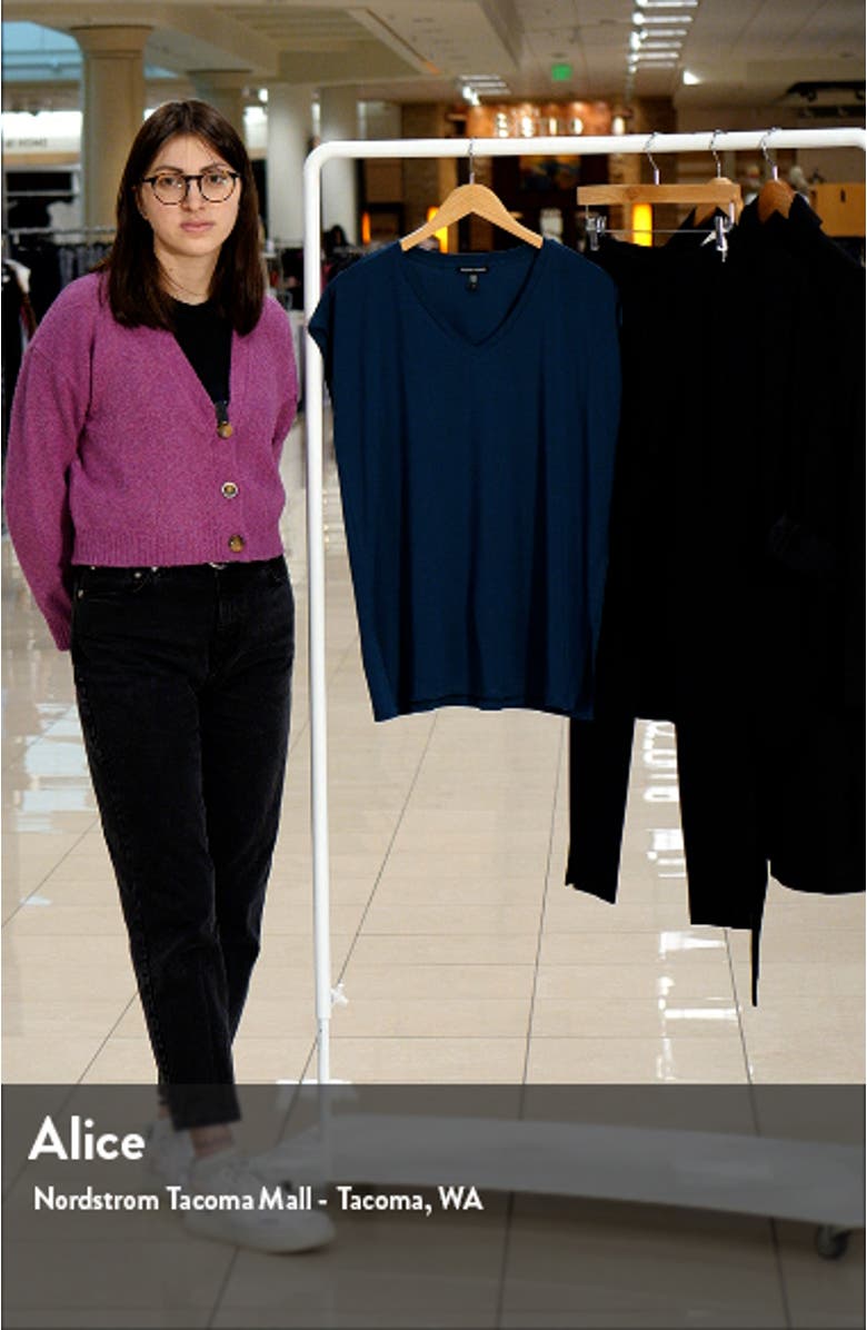 V-Neck Long Boxy Top, sales video thumbnail