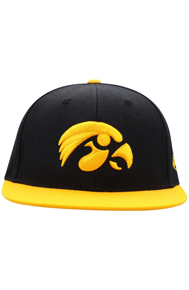TOP OF THE WORLD Men's Top of the World Black/Gold Iowa Hawkeyes Team Color Two-Tone Fitted Hat, Alternate, color, Black