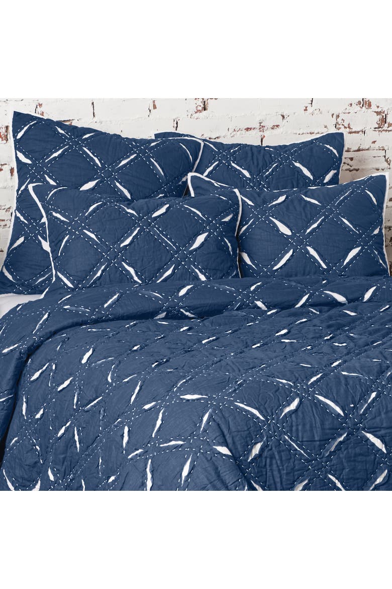 Parker Quilt, Alternate, color, Blue