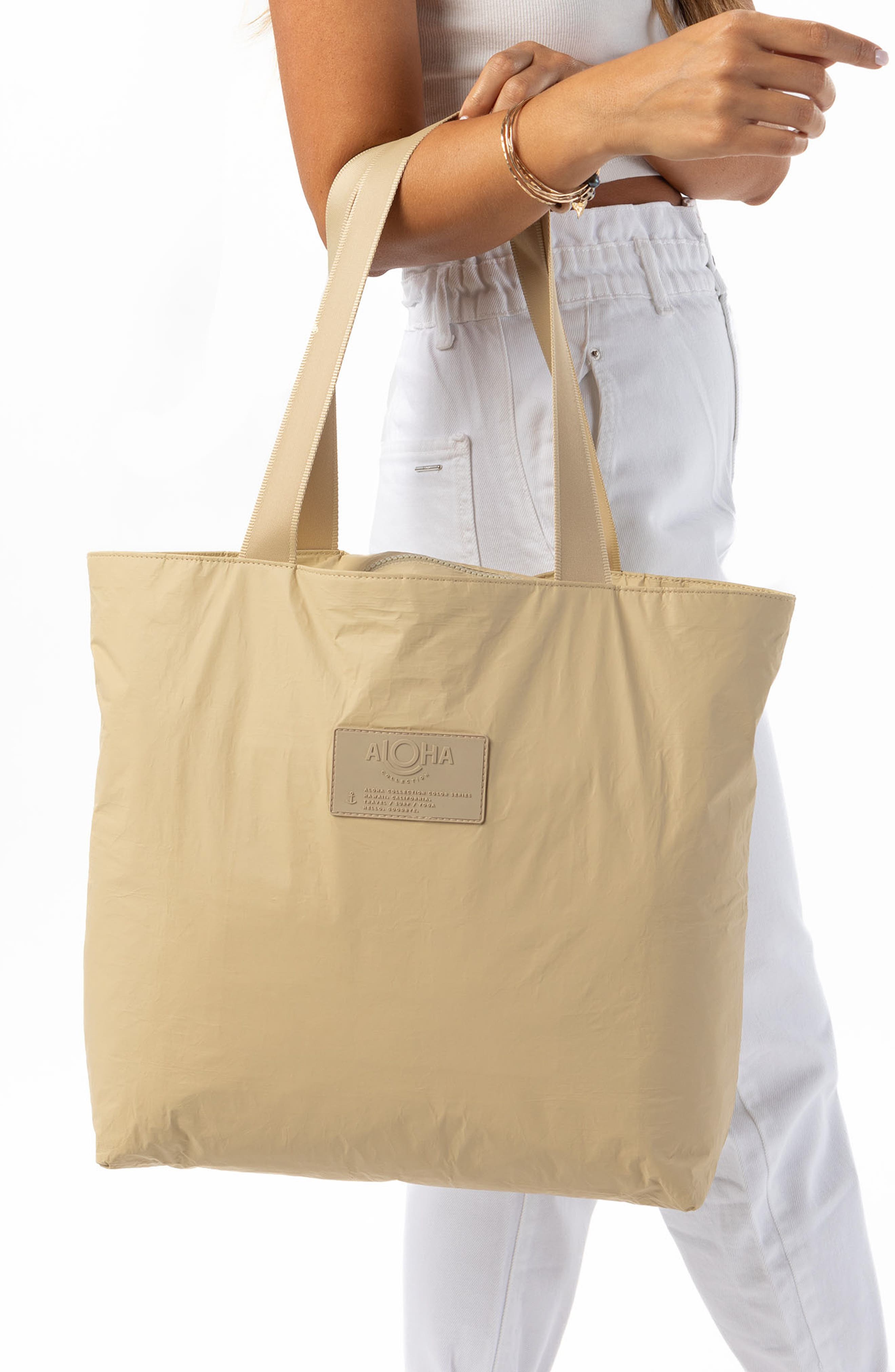 Aloha Collection Day Tripper Monochrome Water Resistant Tyvek<sup>®</sup> Tote, Alternate, color, 