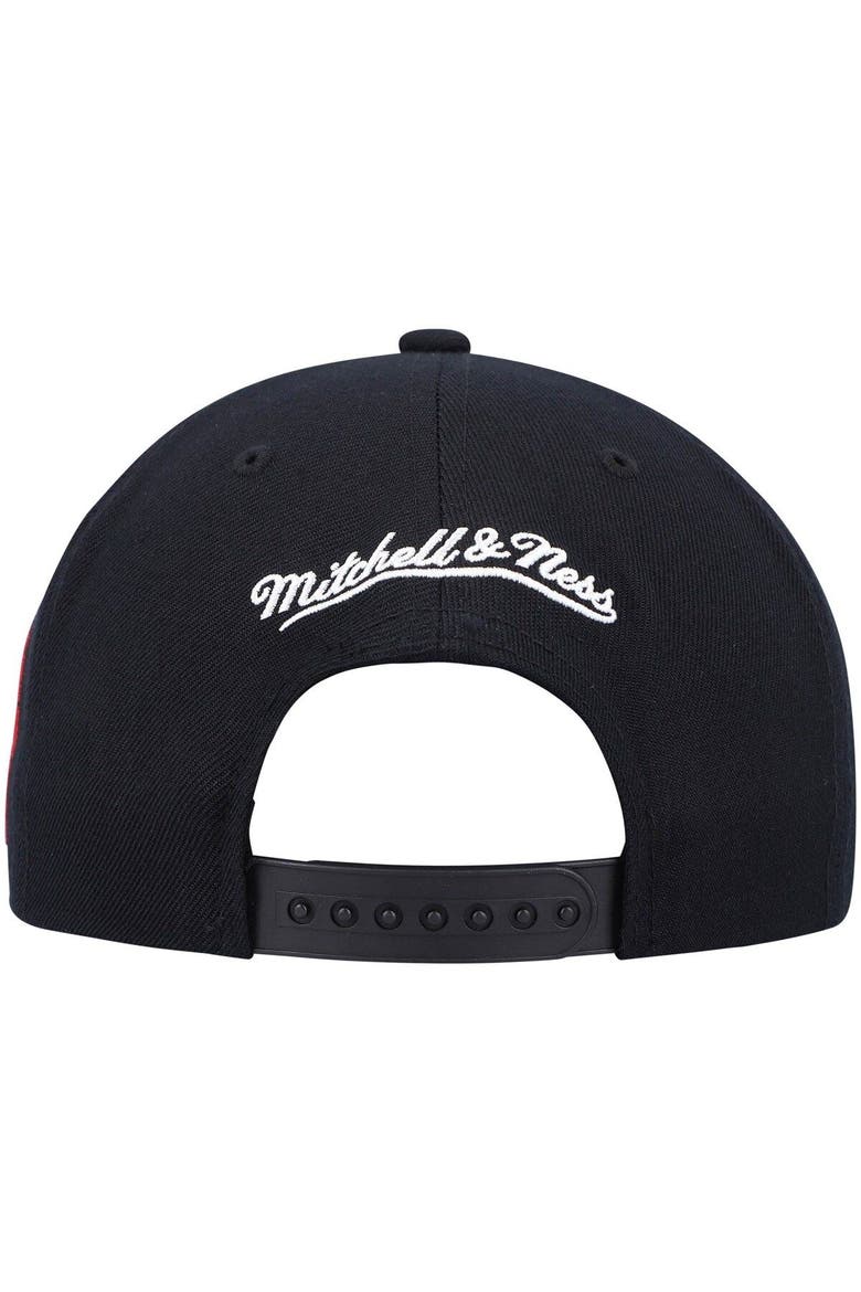 Men's Mitchell & Ness Black Toronto Raptors Hardwood Classics Script 2.0 Snapback Hat, Alternate, color, Black