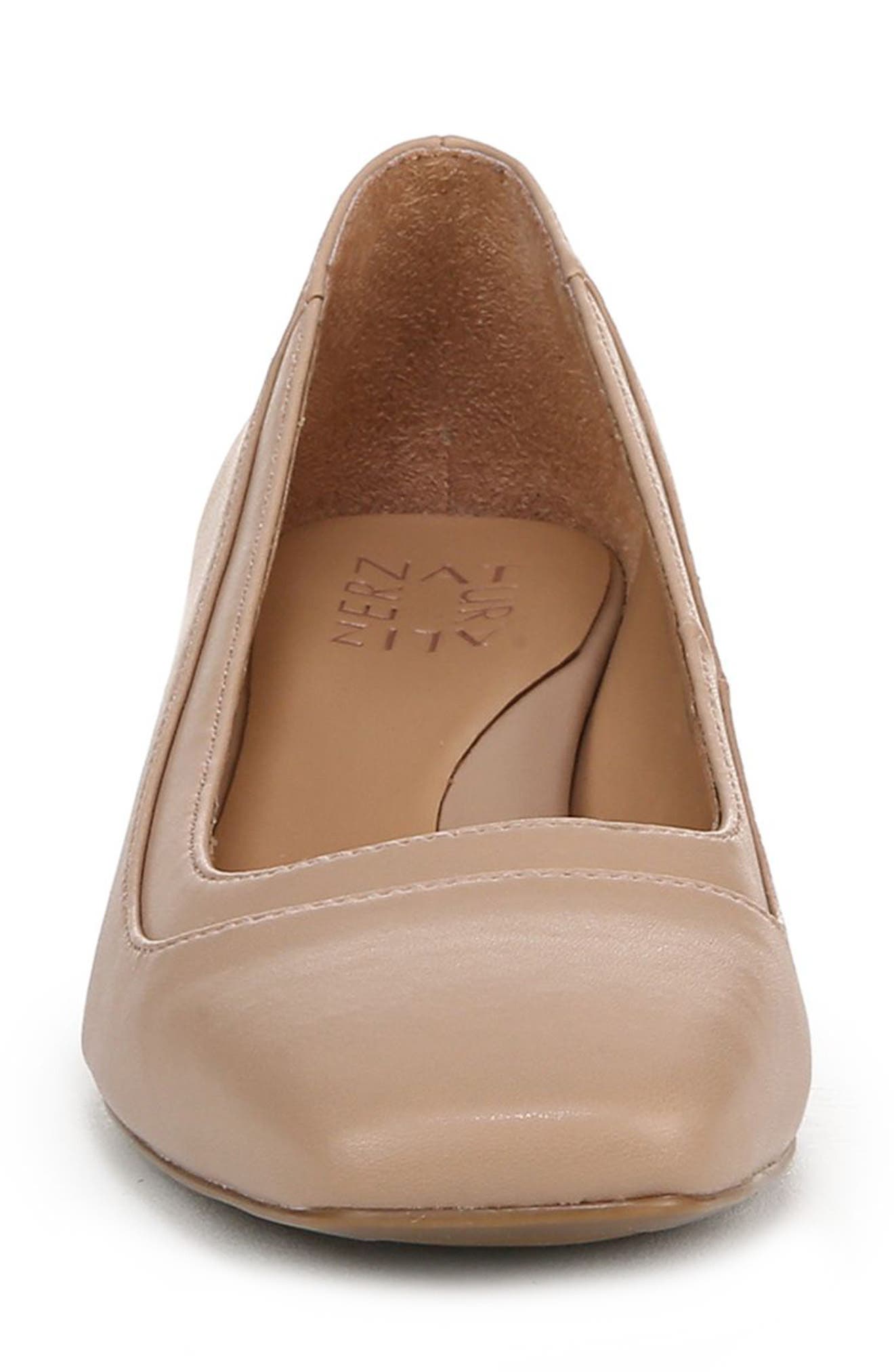 Huntley Pump, Alternate, color, CREME BRULEE