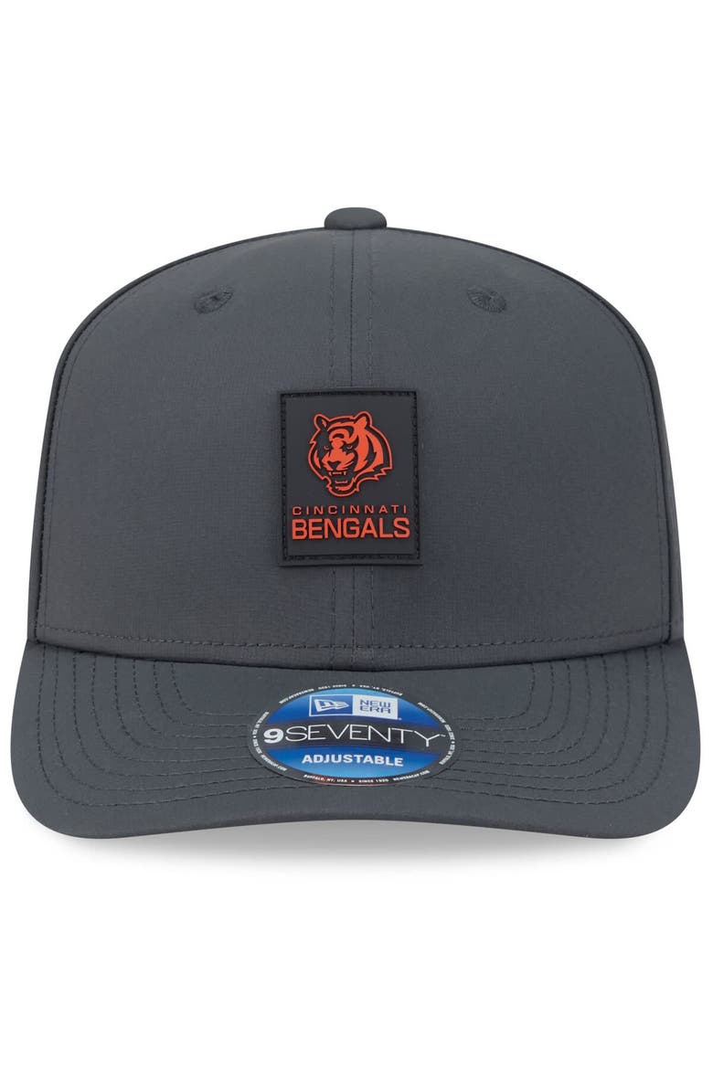 Men's New Era Charcoal Cincinnati Bengals 2025 Sideline Cold Weather 9SEVENTY Adjustable Hat, Alternate, color, Charcoal