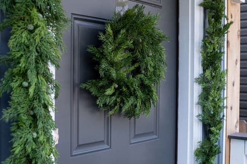 Darby Creek Trading Seeding Real Touch Juniper Berry Faux Greenery Front Door Mantle Wreath In Green