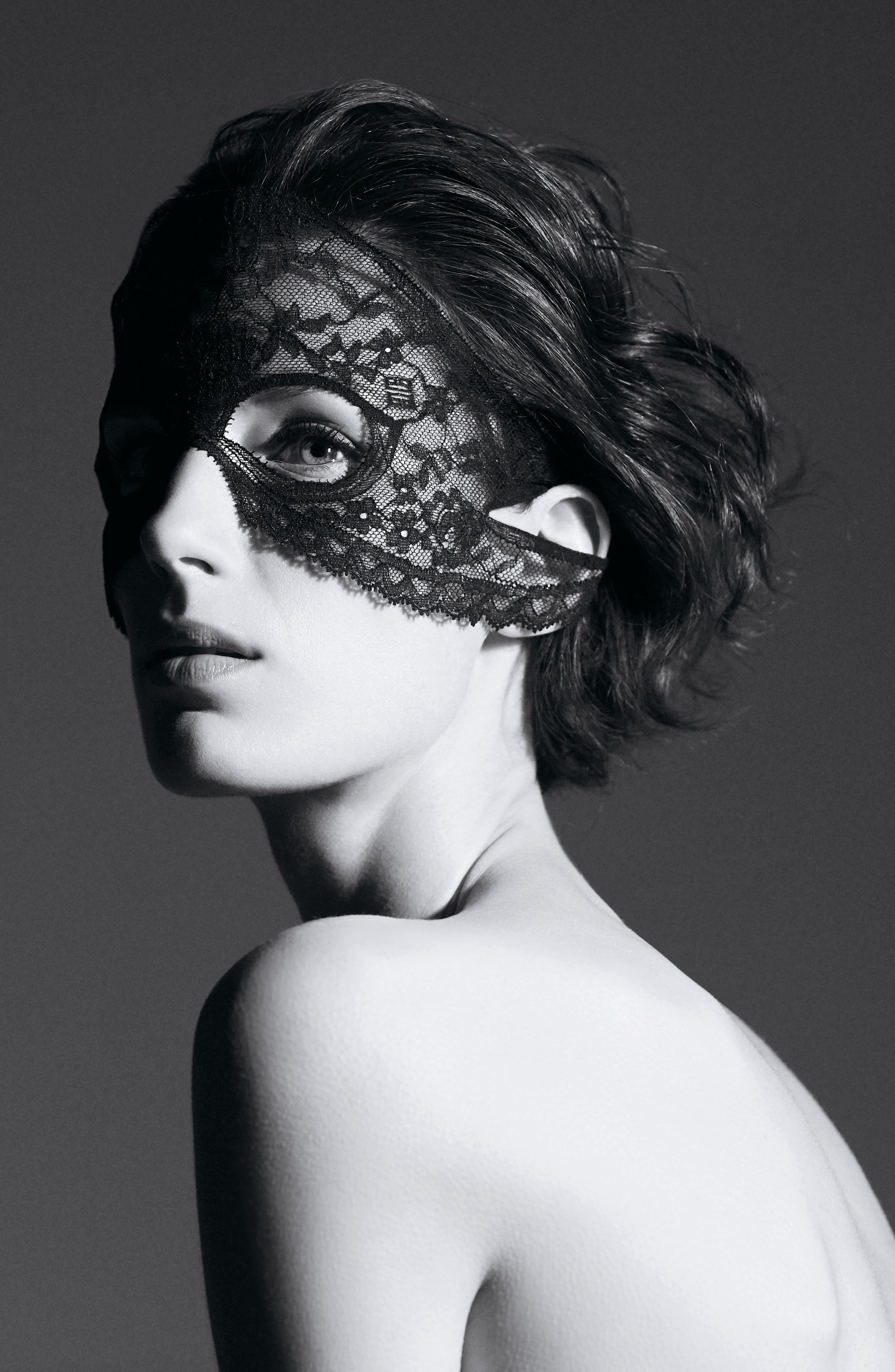 Givenchy Le Soin Noir Lace Eye Mask (Women) | Nordstrom