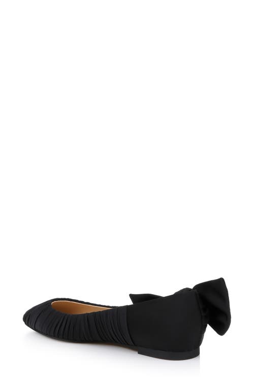 Badgley Mischka Collection Valyn Flat In Black