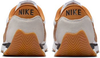 Pacific Low Top Sneaker