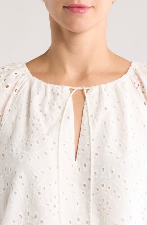 GIBSONLOOK GIBSONLOOK EYELET FLUTTER SLEEVE TOP