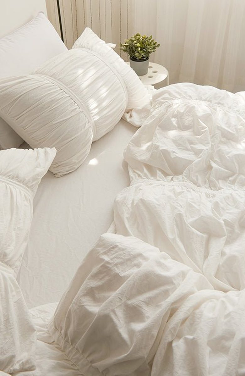 Ever Lasting Ruffle Bedding Set with Ties, Alternate, color, White, Flat