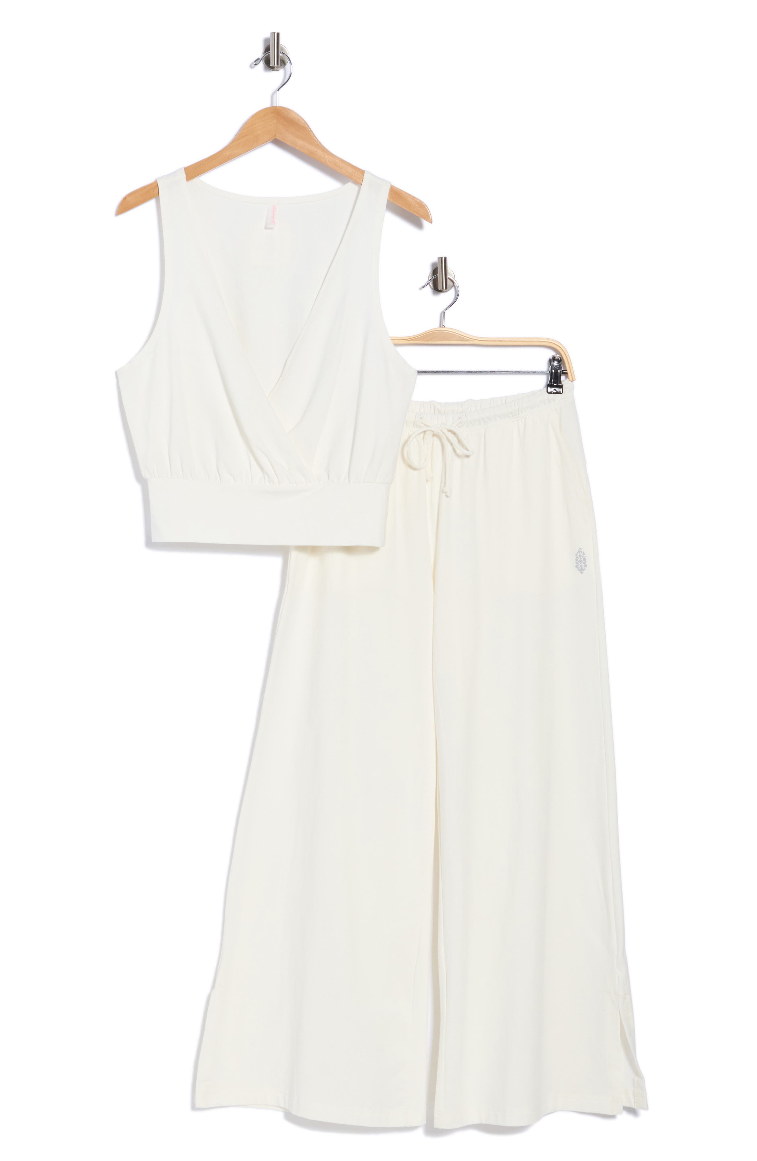 Hot Shot V Neck Set
