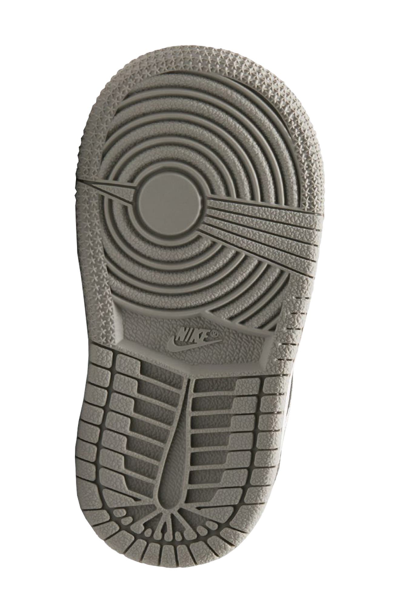 Jordan 1 Retro High Top Sneaker, Alternate, color, 