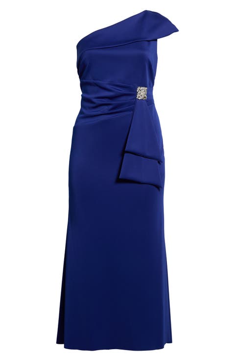 One-Shoulder Gown