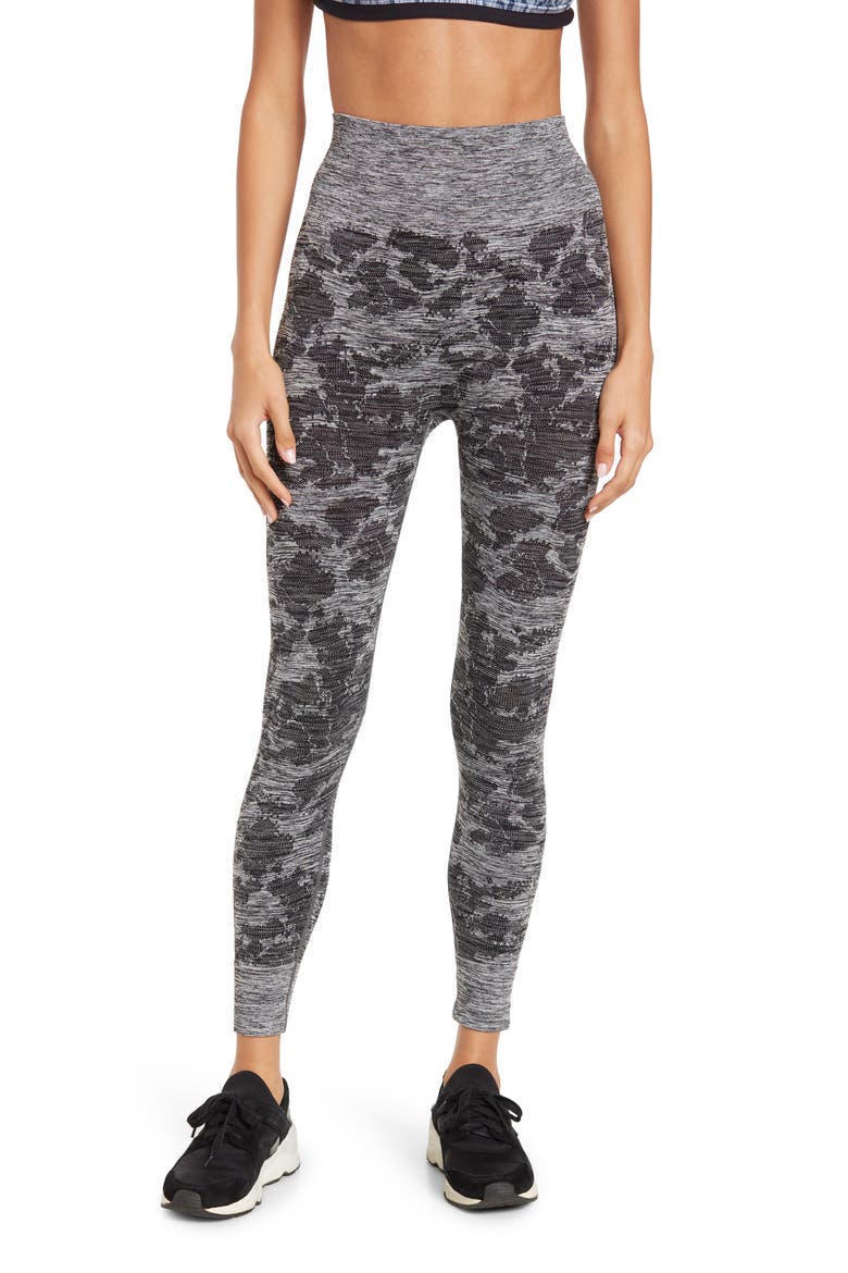 High Waist Cosmos Seamless 7/8 Leggings, Main, color, BLACK