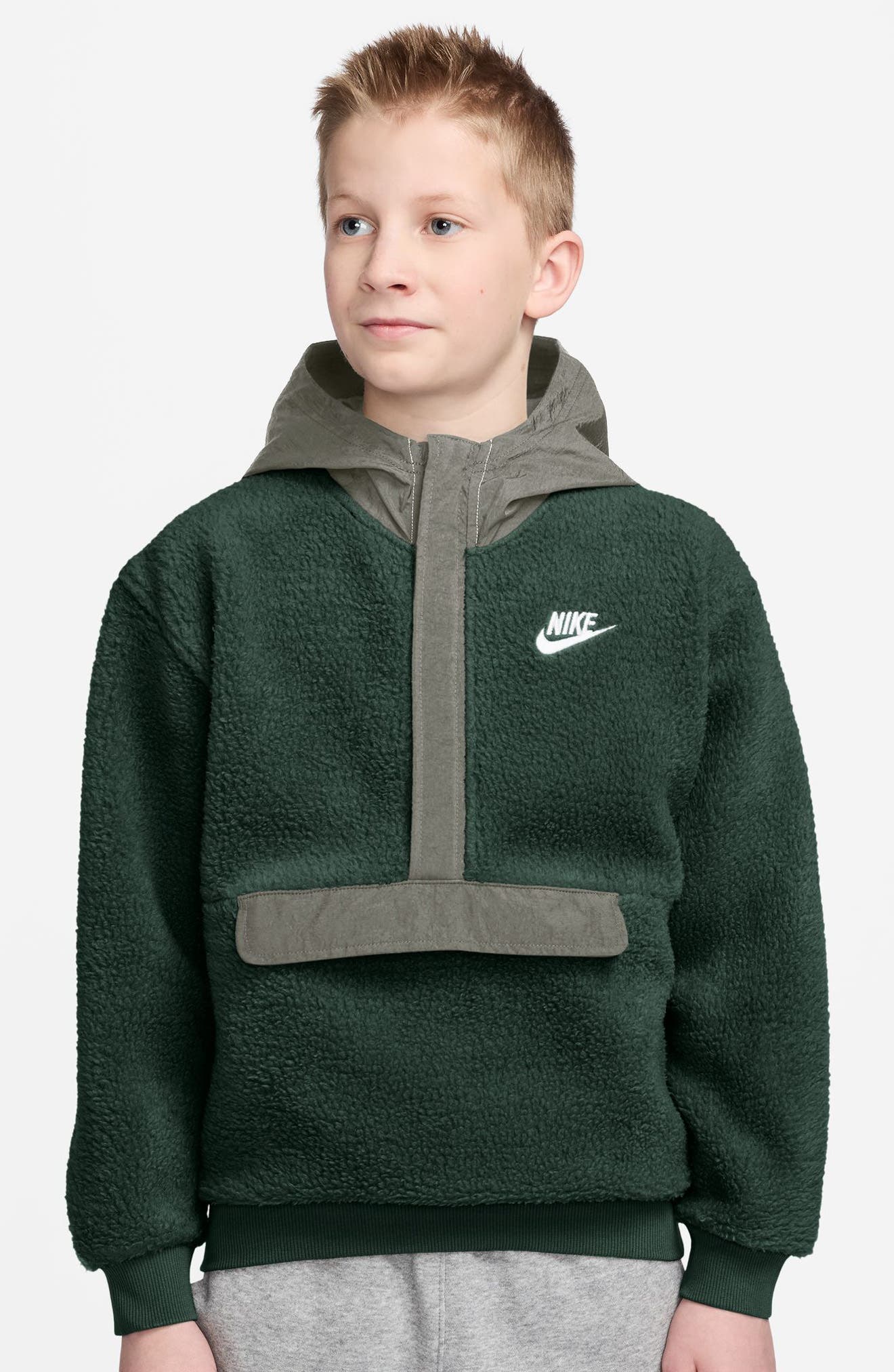 cheap nike clothes near me