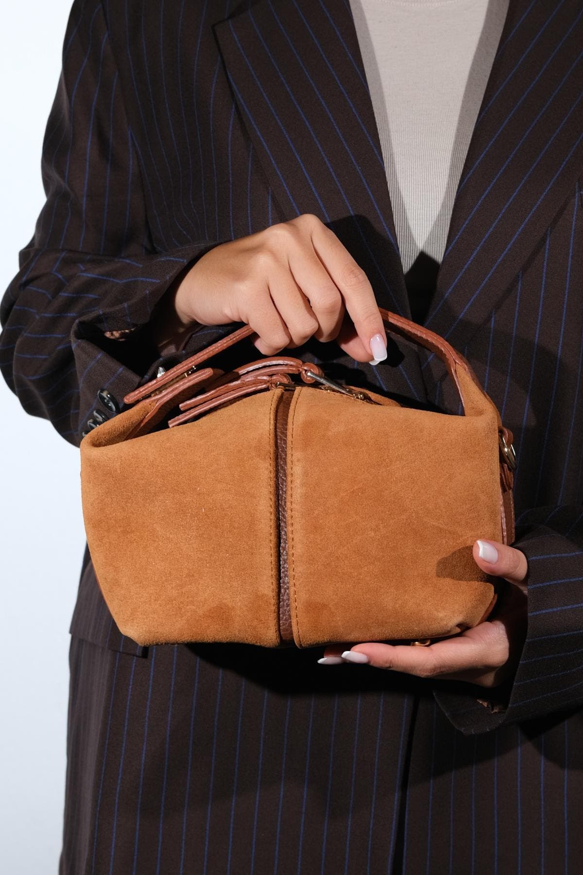 Forever 
Always Shoes ISLAND Leather Shoulder Bag, Alternate, color, 