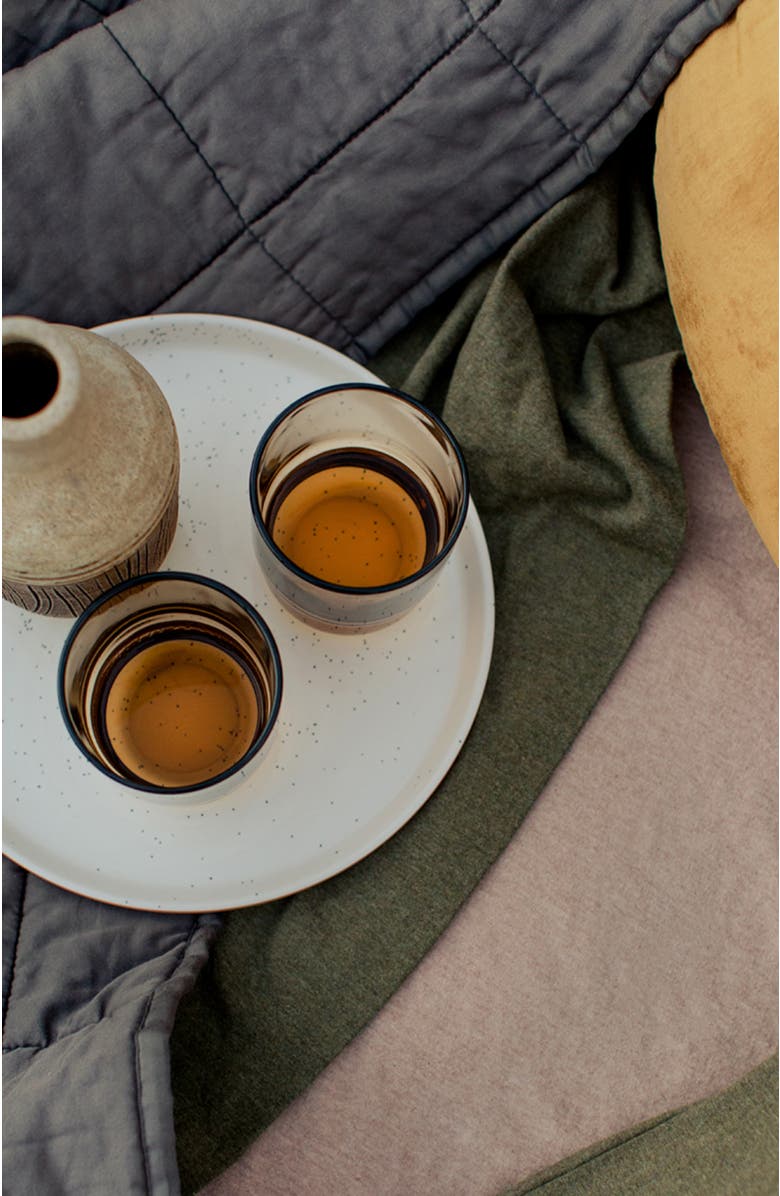 Pact Organic Quilt, Alternate, color, Charcoal