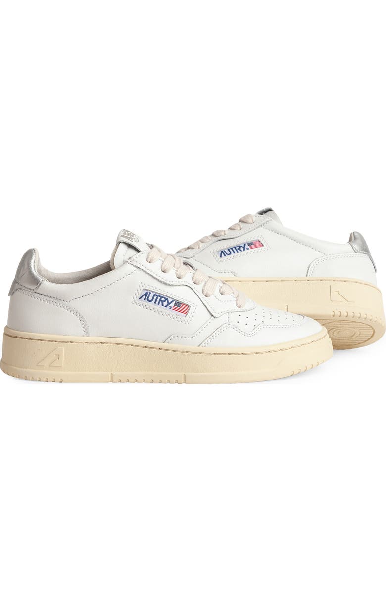 AUTRY Medalist Low Sneaker, Alternate, color, Wht/Sil