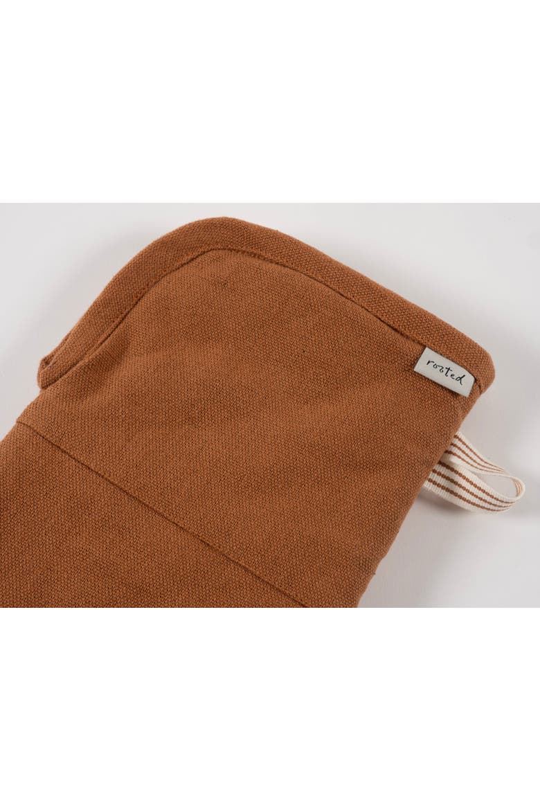 Rooted Sustainable Oven Mitt, Alternate, color, Canyon